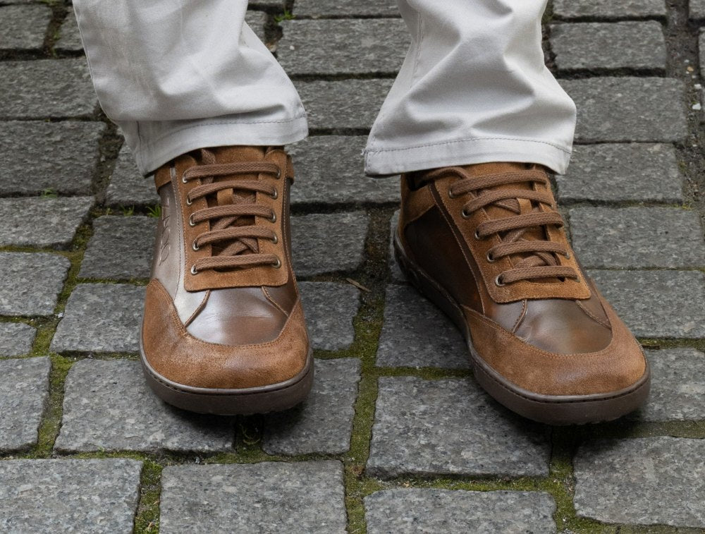 OQTAV BROWN