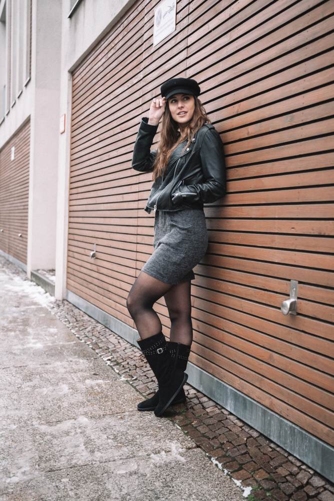 Astraqt Velors Black