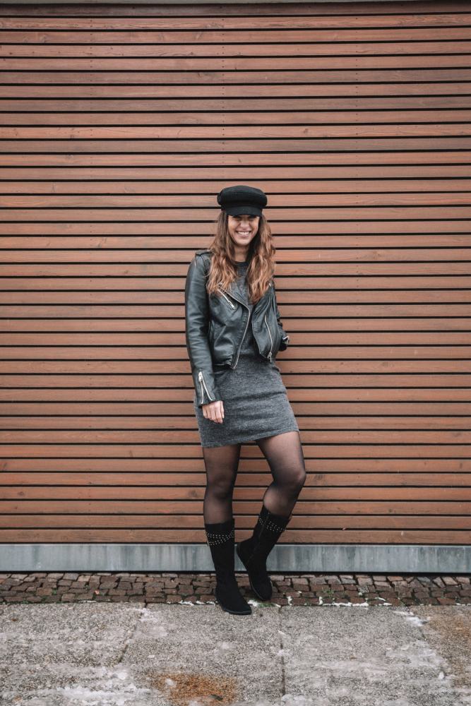 Astraqt Velors Black