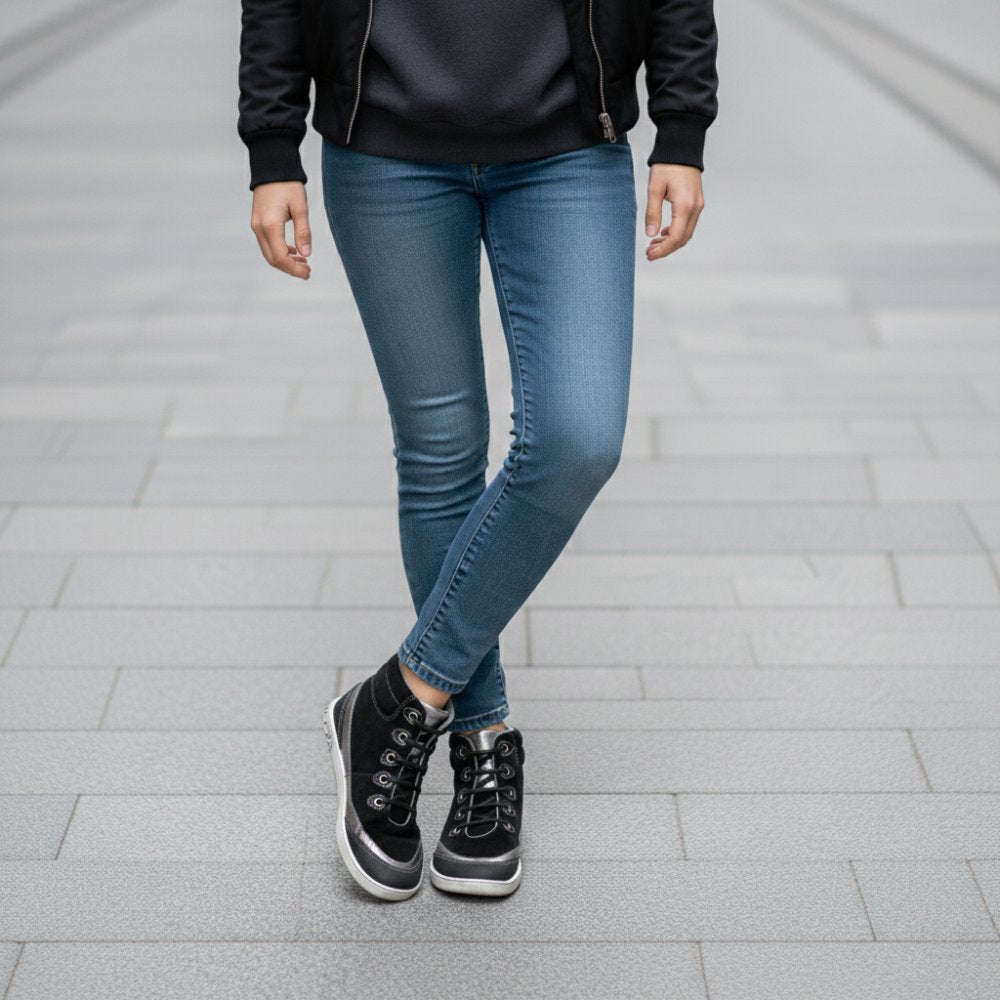 Cinqo Black