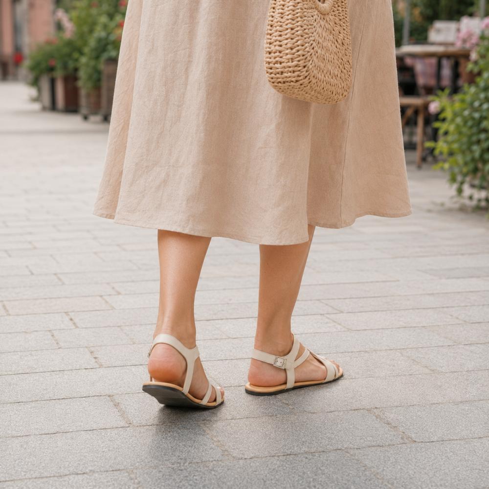 Qee beige