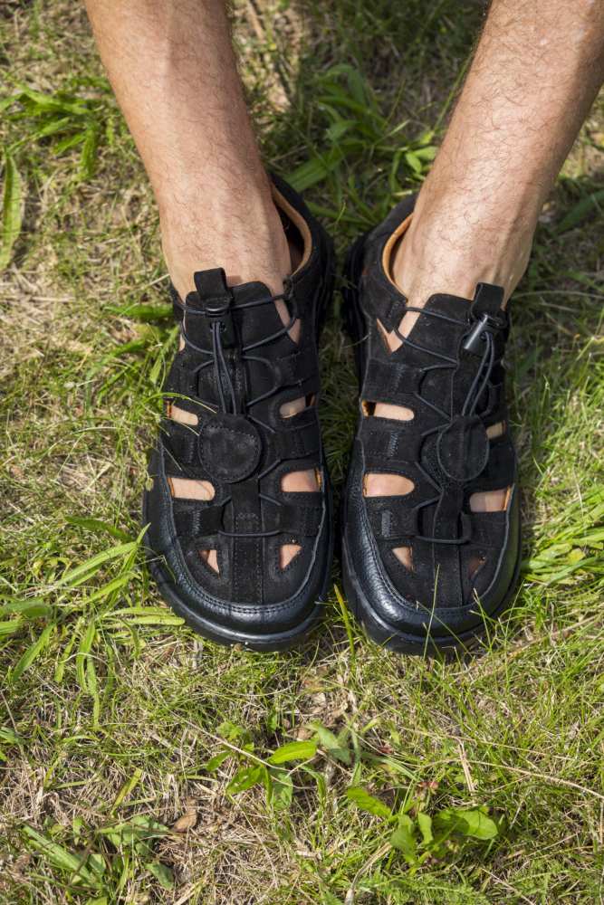 Descubre el mejor estilo al aire libre negro descalzo! – ZAQQ